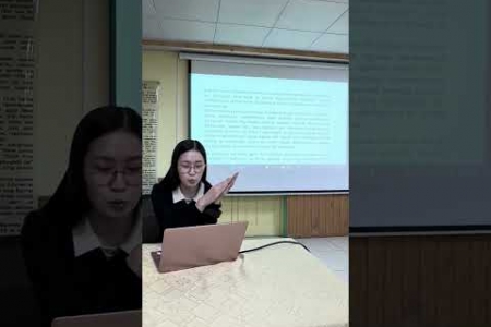 Оюутан судлаач Э. Будсүрэнгийн “П.Батхуягийн өгүүллэг дэх болзолт дүрслэлийн онцлог” хэмээх эрдэм шинжилгээний өгүүлэлд бичсэн Б. Лхагвачимэгийн шүүмж (12)